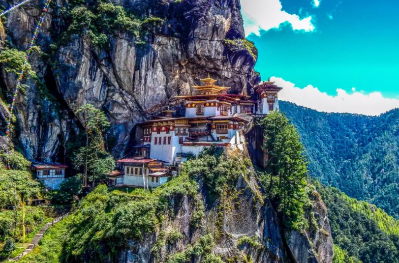 How Bhutan tourism structure is applied to No